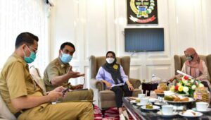 Kadis Perindustrian Laporkan Penyelesaian Pembangunan 2 Rumah Produksi Pemintalan Sutra