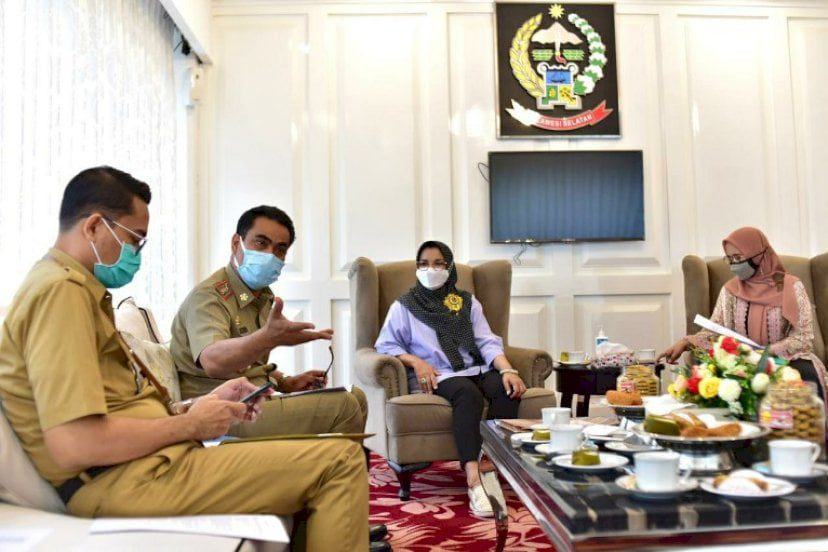 Kadis Perindustrian Laporkan Penyelesaian Pembangunan 2 Rumah Produksi Pemintalan Sutra