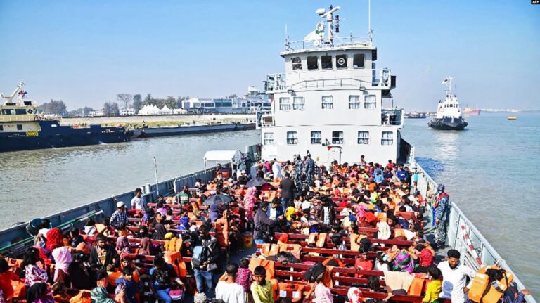 Warga Rohingya di Kamp Bangladesh Sambut Gembira Penahanan Suu Kyi