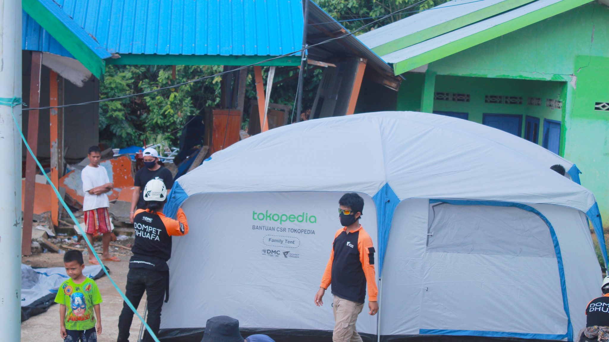Dompet Dhuafa & Tokopedia Salurkan Bantuan Logistik untuk Korban Gempa Sulbar 3 Dompet Dhuafa-Tokopedia Salurkan Bantuan Logistik untuk Korban Gempa Sulbar