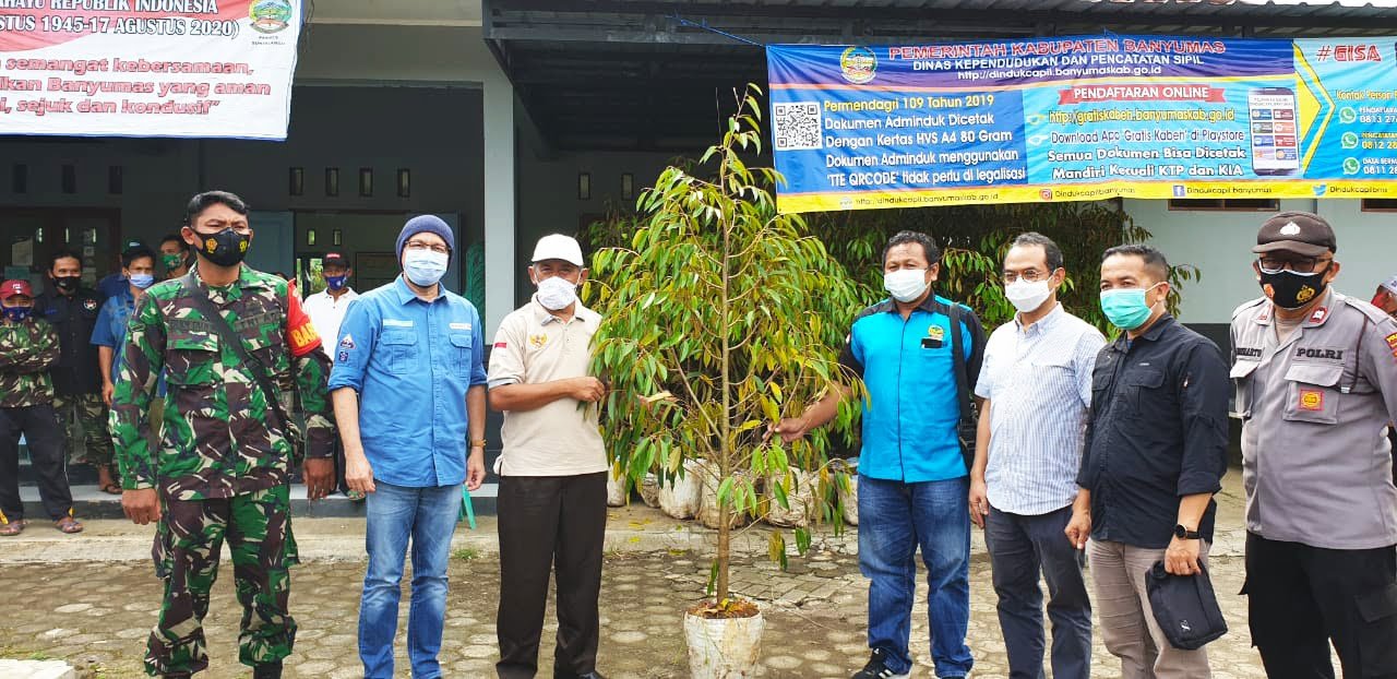 Pertamina Foundation & BenihBaik.com Berdayakan Desa Lewat Program 1 Keluarga 1Pohon Durian