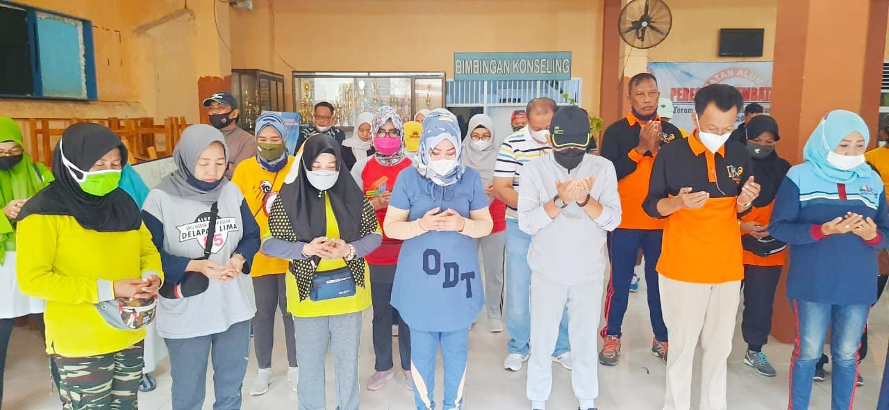 IKA SMAPAT Gelar Olahraga Bersama