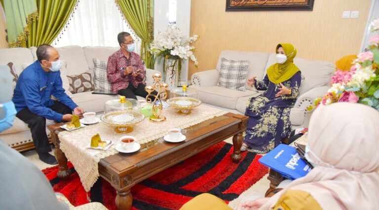 Prihatin Lihat Kantin yang Jorok, Ketua TP PKK Sulsel Dorong Kantin Sekolah Miliki Standarisasi