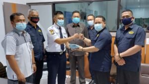 DPD APSI Sulsel Beri Apresiasi Satpam Penghalau Oknum LSM Pelanggar Prokes