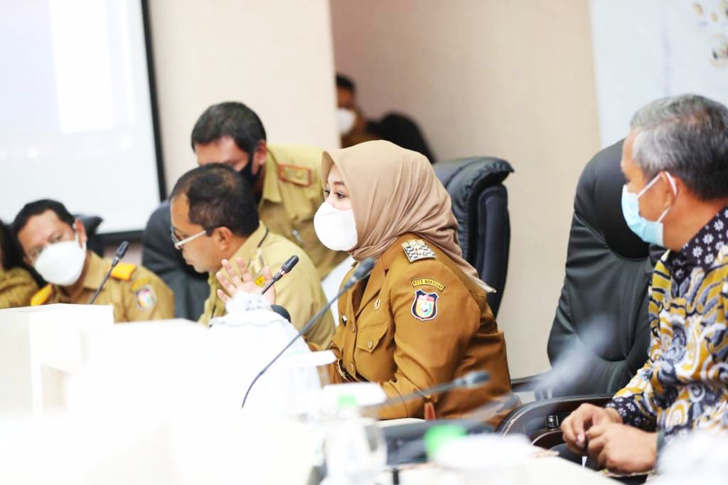 Hari Pertama Masuk Kantor, Fatma: Support Pak Wali, Bentuk Tim Solid