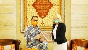 Walikota Danny Paparkan Makassar Recover Dihadapan Konjen Australia