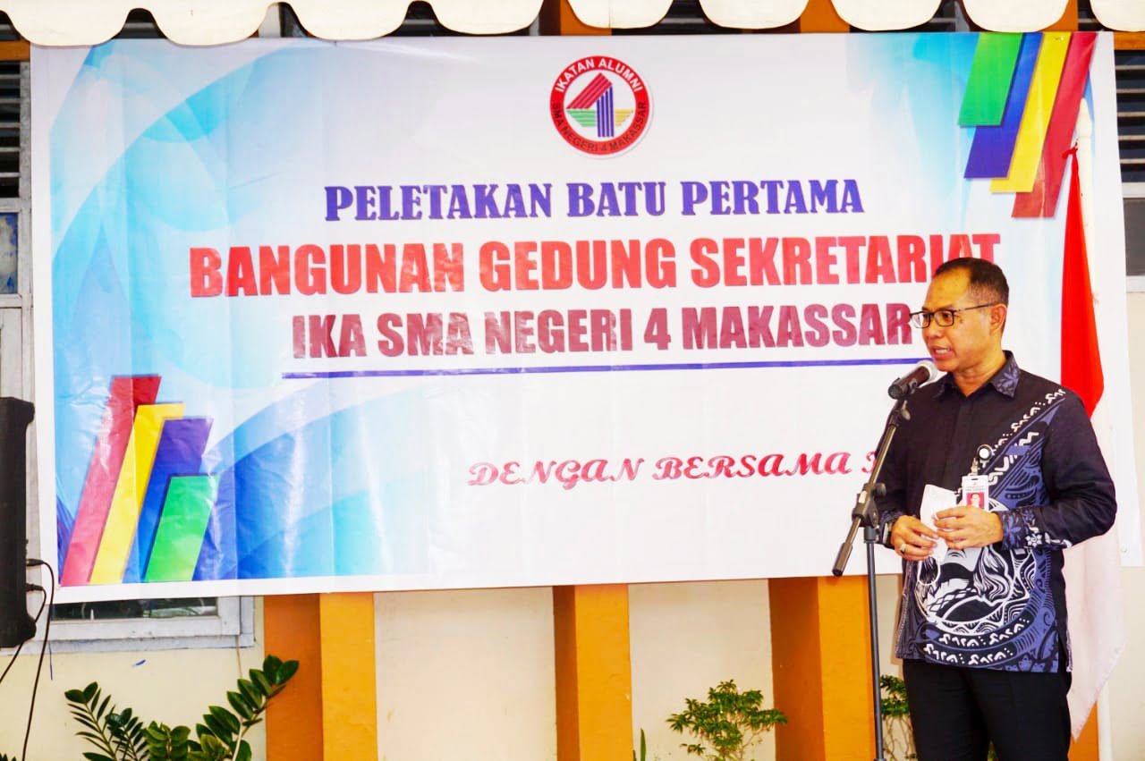 Kadis Disdik Sulsel Ground Breaking Sekretariat IKA SMAPAT Makassar
