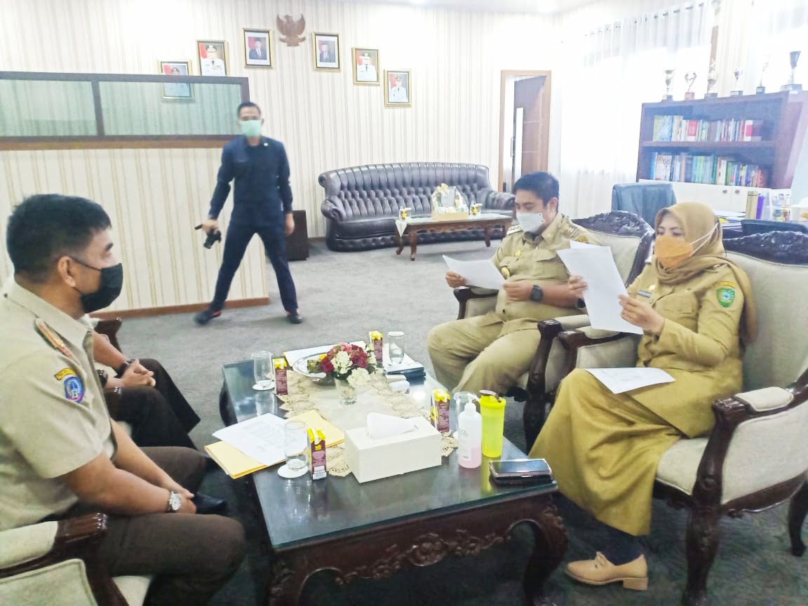 UPT Pendapatan Maros Laporkan Dana Bagi Hasil ke Bupati Maros