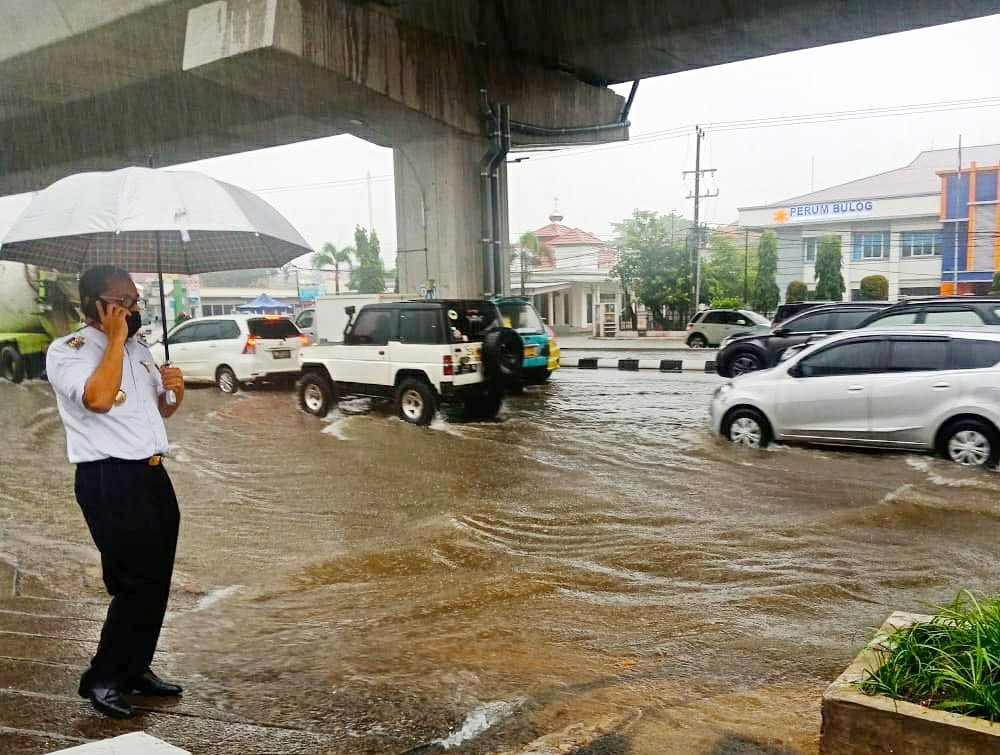 Curah Hujan Tinggi, Danny Pomanto Imbau SKPD Siap Siaga Banjir