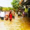 Banjir Makassar, Danny-Fatma Berbagi Tugas Bantu Warga