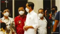 Tinjau Vaksinasi Massal 500 Guru, Presiden Berharap Dapat Kurangi Laju Penularan Covid-19