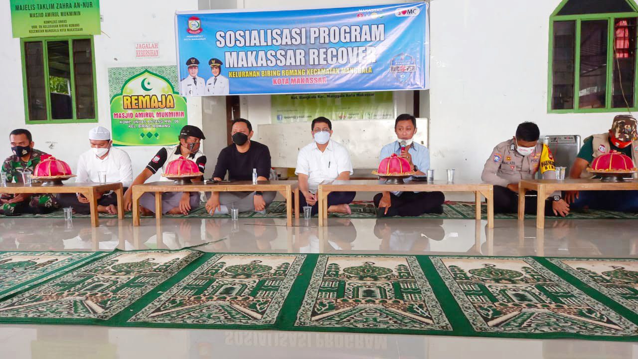 Kelurahan Biring Romang Gelar Sosialisasi Program Makassar Recover 3 Kelurahan Biring Romang Gelar Sosialisasi Program Makassar Recover