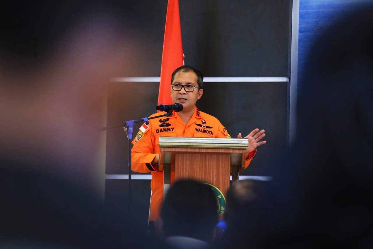 Sebut BASARNAS Tim Tercepat, Danny Pomanto Minta Massifkan Pelatihan 2 Sebut BASARNAS Tim Tercepat, Danny Pomanto Minta Massifkan Pelatihan