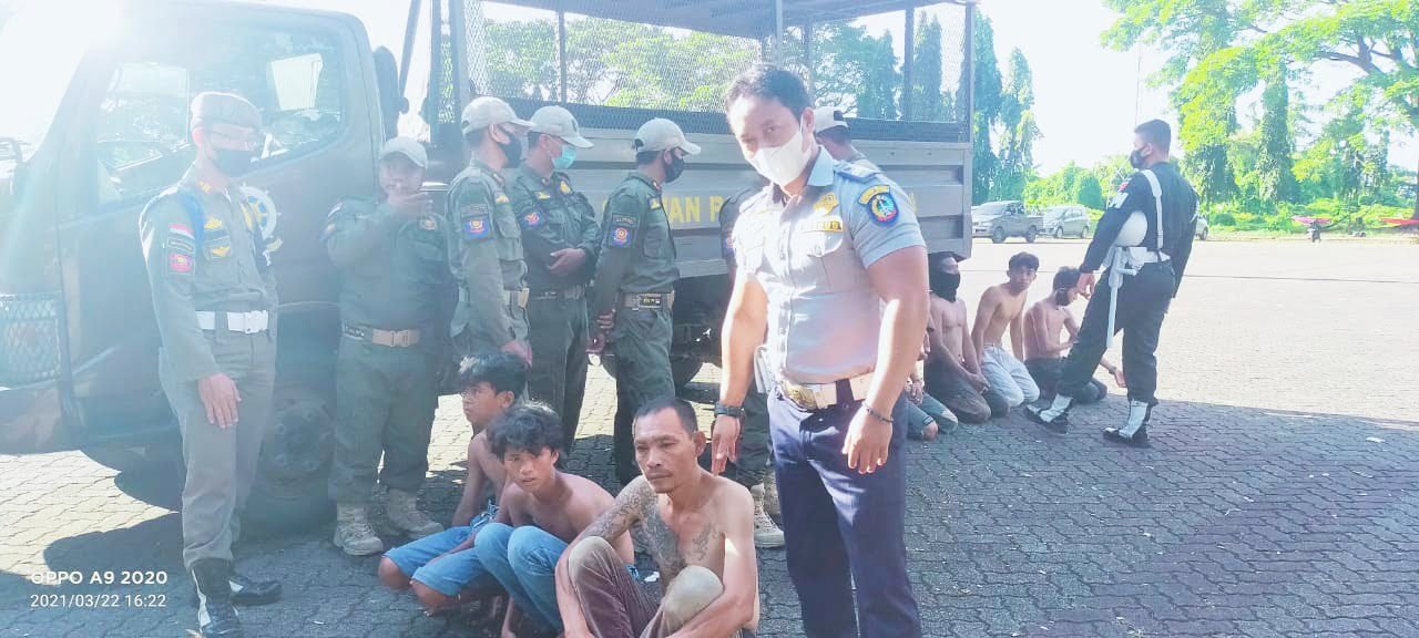 Massif Gelar Razia, Tim Terpadu Jaring 14 Pak Ogah 2 Massif Gelar Razia, Tim Terpadu Jaring 14 Pak Ogah