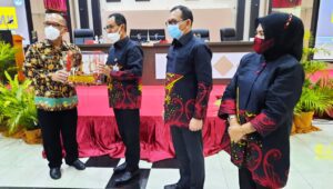Kadisdik Sulsel bersama Rombongan SMK BLUD Gelar FGD di SMKN 5 Surabaya