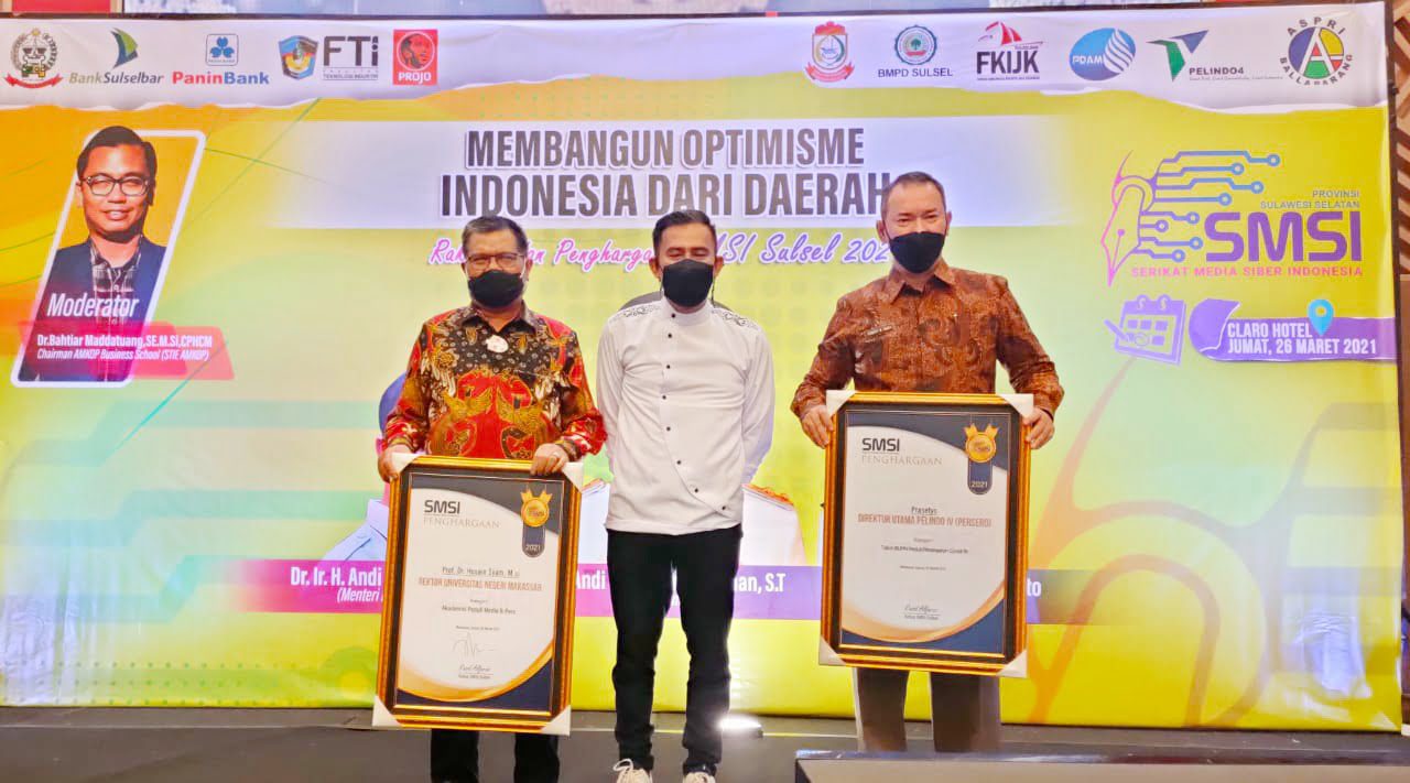 Rektor UNM Raih Penghargaan Akademisi Peduli Media dan Pers dari SMSI
