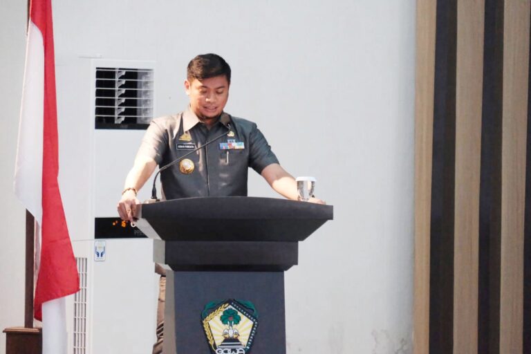 Bupati Adnan Dorong Penyusunan RKPD Sesuai Acuan RPJMD 4 Bupati Adnan Sampaikan LKPD ke Dewan