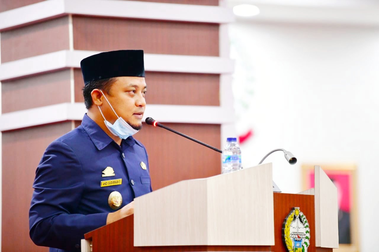 Andi Sudirman Apresiasi Ranperda Tentang Pemberian Insentif dan Kemudahan Investasi di Daerah