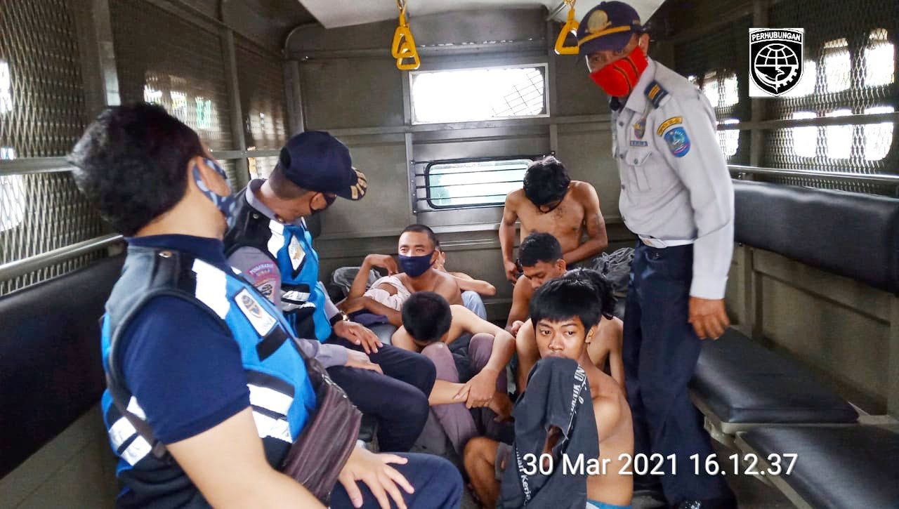 Tim Terpadu Awasi 10 U-Turn dari "Pak Ogah"