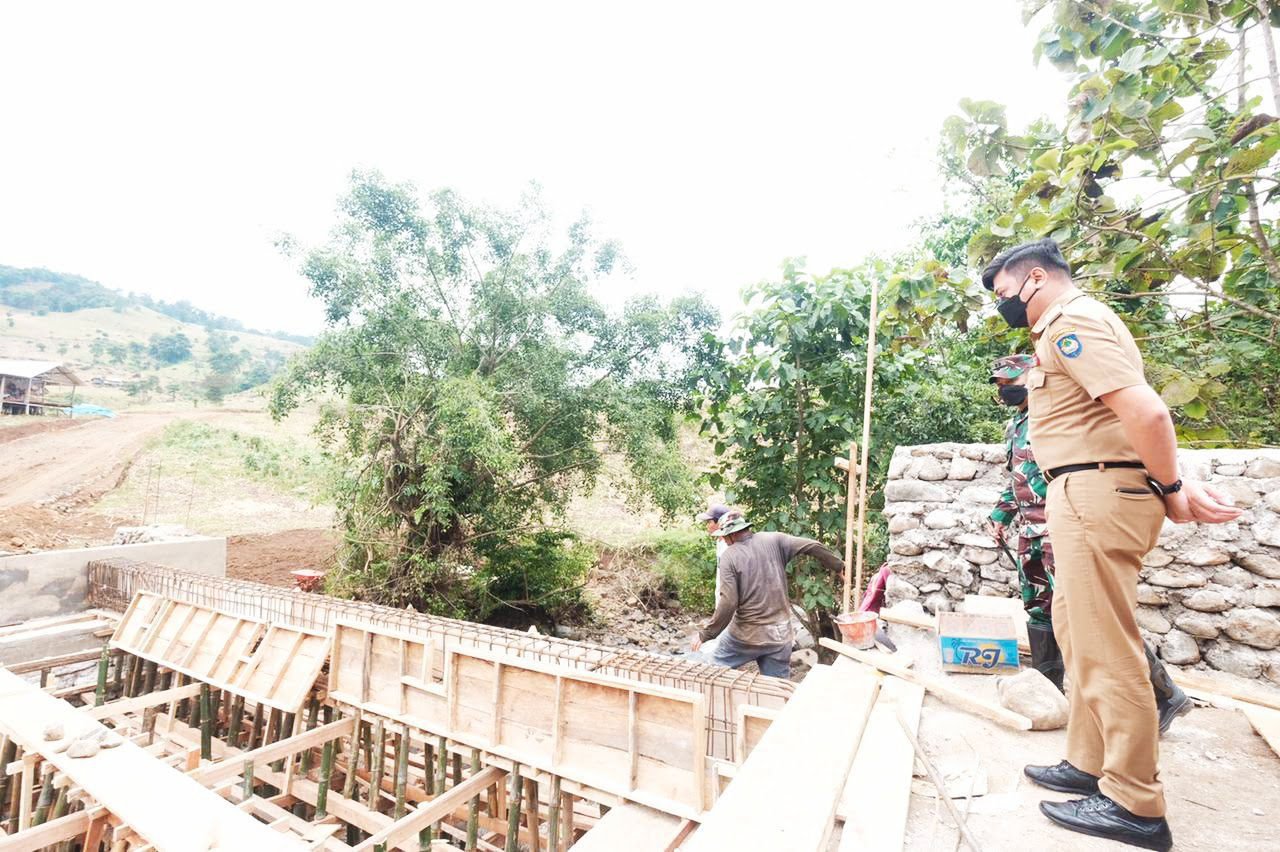 Bupati dan Wakil Bupati Gowa Tinjau Progres Pelaksanaan TMMD di Manuju