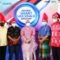 Anggun Memakai Baju Bodo, Fatma Berkeliling Menyapa Peserta Festival Vaksin