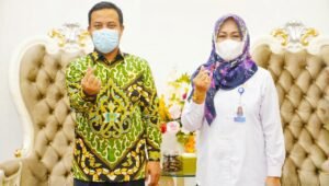 Pendataan Keluarga 2021: Andi Sudirman Jadi Orang Pertama Didata