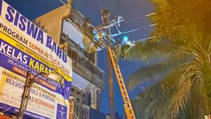 Kondisi Cuaca Ekstrim, Tak Halangi PLN Pulihkan Gangguan Listrik