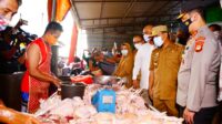 Andi Sudirman Tinjau Harga Bahan Pokok Jelang Ramadhan