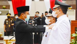 Lantik Bupati dan Wabup Torut, Plt Gub Sulsel: Pemulihan ekonomi terus dilakukan
