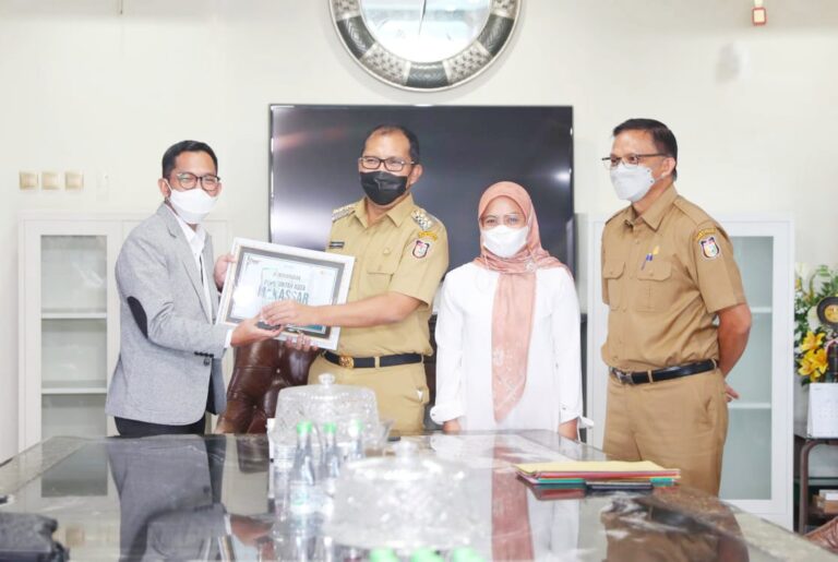 Danny Terima Laporan Perpanjangan Stimulus Pandemi PLN