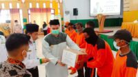 Bupati Pangkep Bagikan 200 Paket Sembako untuk Tenaga Kebersihan
