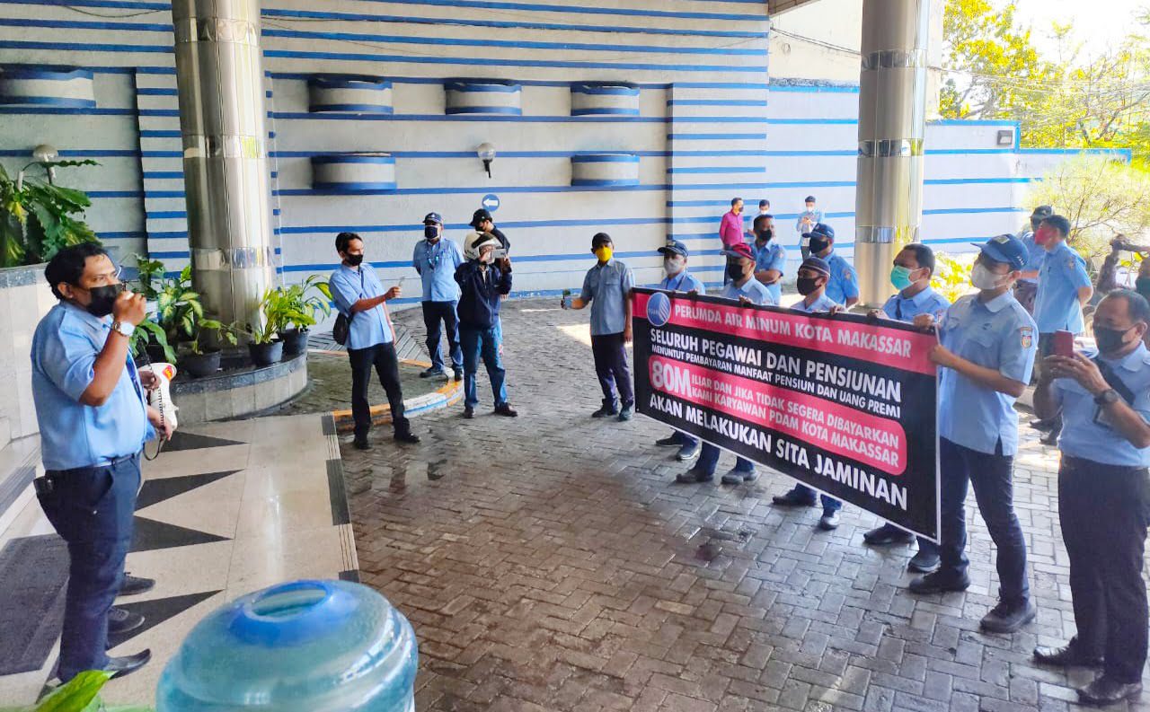 Karyawan PDAM Makassar Ancam Lapor ke APH Jika AJB Bumiputera Belum Kembalikan Dana Pensiun