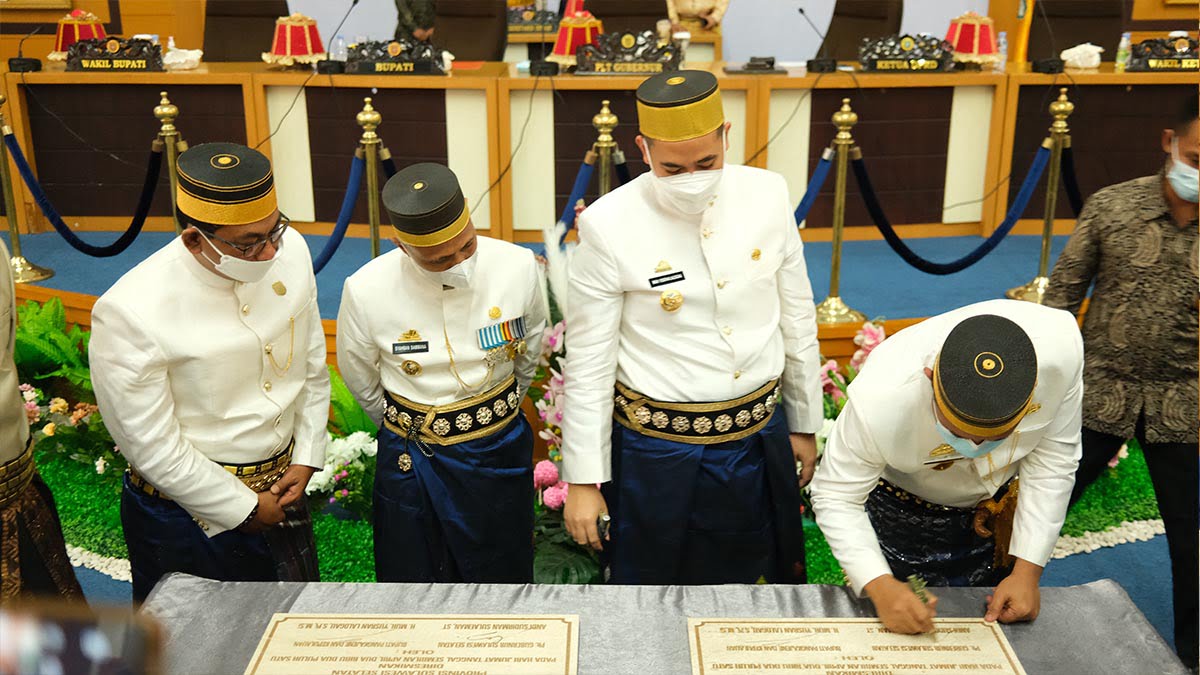 penandatanganan prasasti