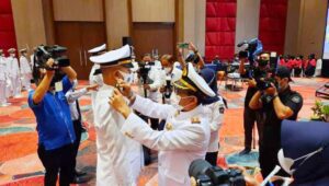 Wakili Gubernur NA, Prof Jufri jadi Inspektur Upacara Wisuda Perwira Remaja Niaga SMK Katangka