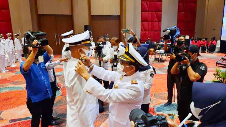 Wakili Gubernur NA, Prof Jufri jadi Inspektur Upacara Wisuda Perwira Remaja Niaga SMK Katangka