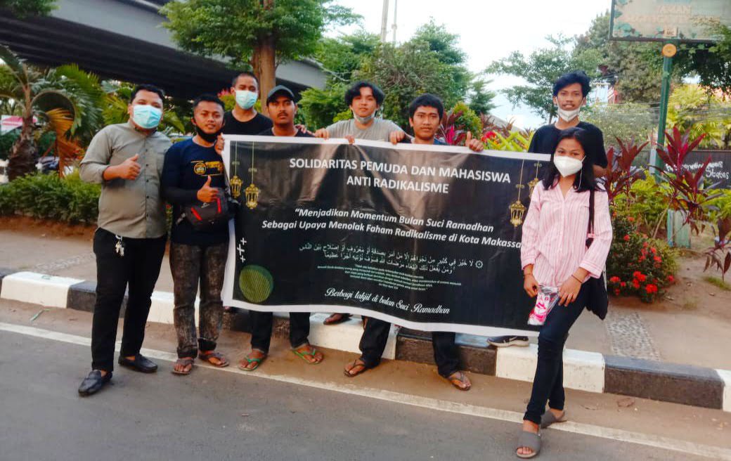 Tekan Isu Radikalisme, SAMAR Lakukan Aksi Berbagi Takjil
