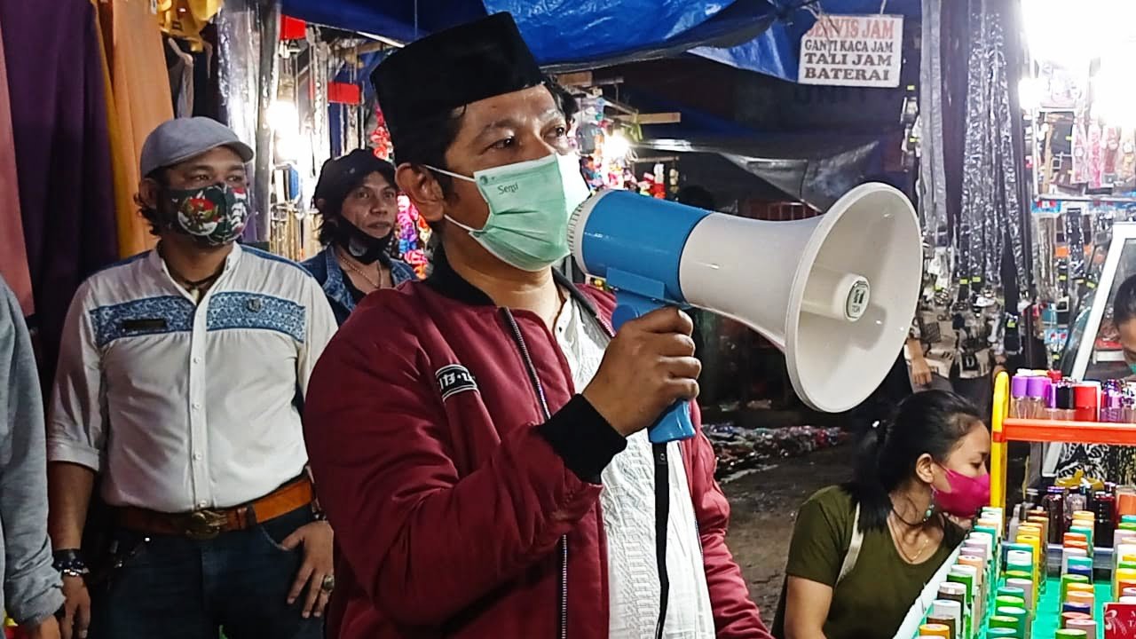 PD Pasar Makassar Massifkan Aturan Prokes di Pasar Senggol