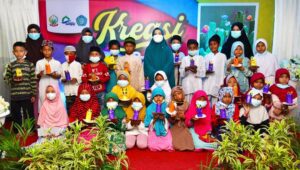 Digelar PKK Sulsel, Antusiasnya Anak-anak Tampilkan Kreasi Limbah Plastik