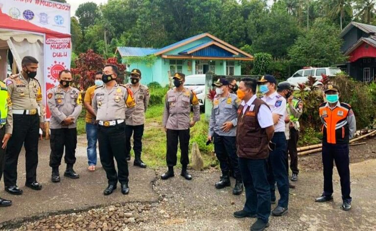 Dishub Sulsel & Tim Gabungan Dapat Apresiasi Kinerja dari Plt Gubernur Soal Aturan Larangan Mudik 4 Dishub Sulsel bersama Tim gabungan