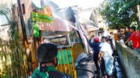 Kebakaran di Jalan Matahari, Damkar Gowa Langsung Turunkan Dua Armada
