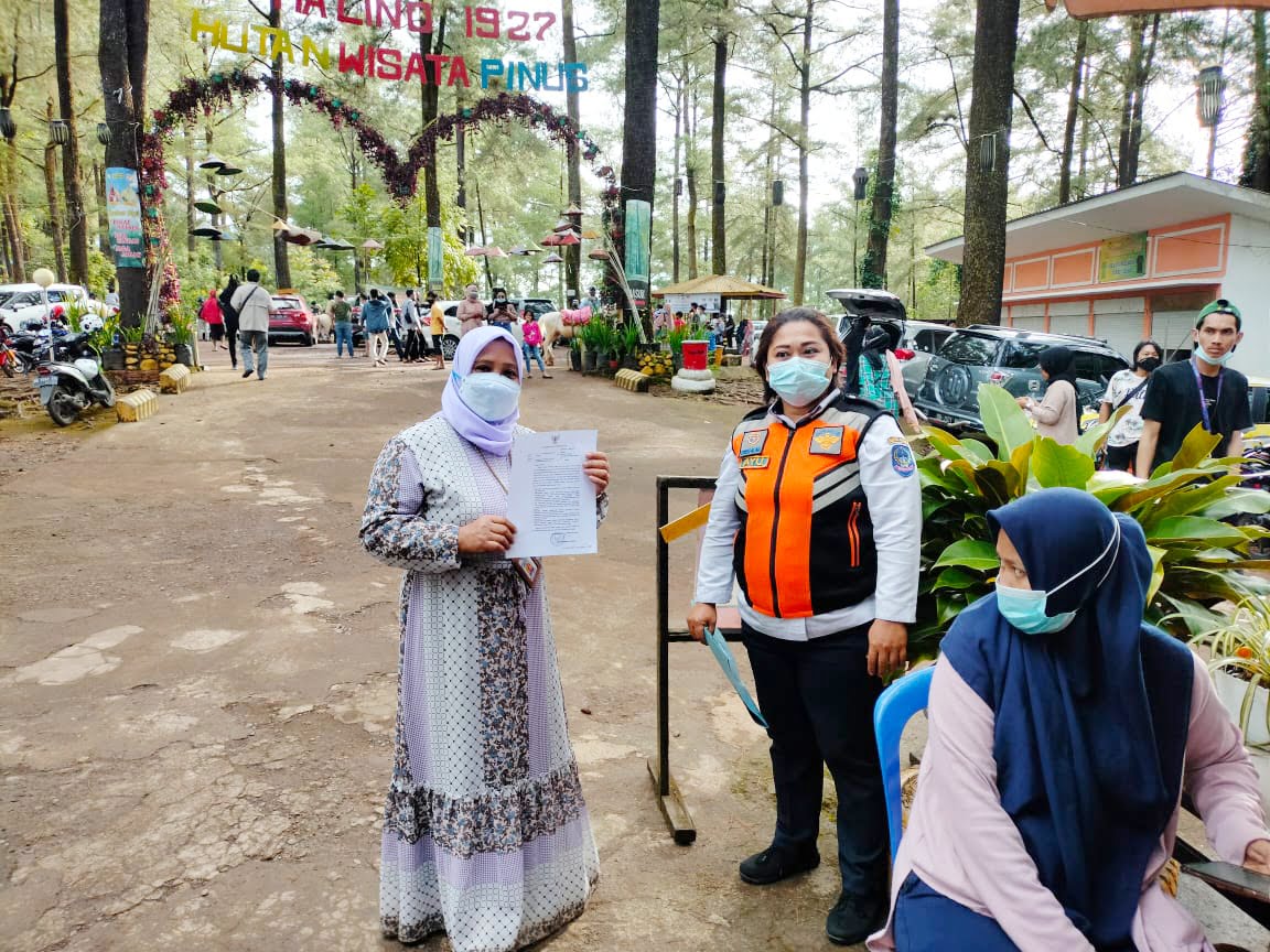 Tetap Bekerja di hari Libur Lebaran, Jajaran Dishub Sulsel Pantau Tempat Wisata 
