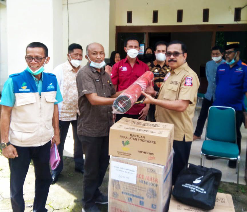 Dinsos Sulsel kirim Tim Social Care Bantu Korban Longsor di Desa Pattongko, Sinjai