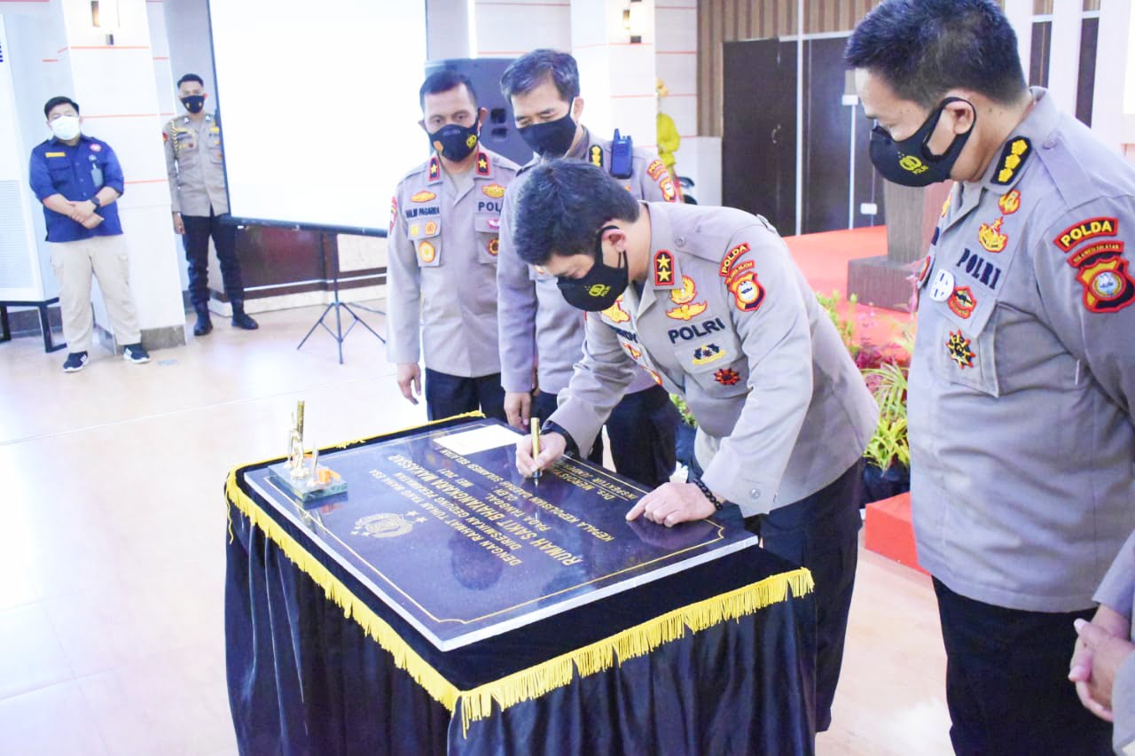 Kapolda Sulsel Resmikan Gedung Perawatan Baru di RS Bhayangkara Makassar