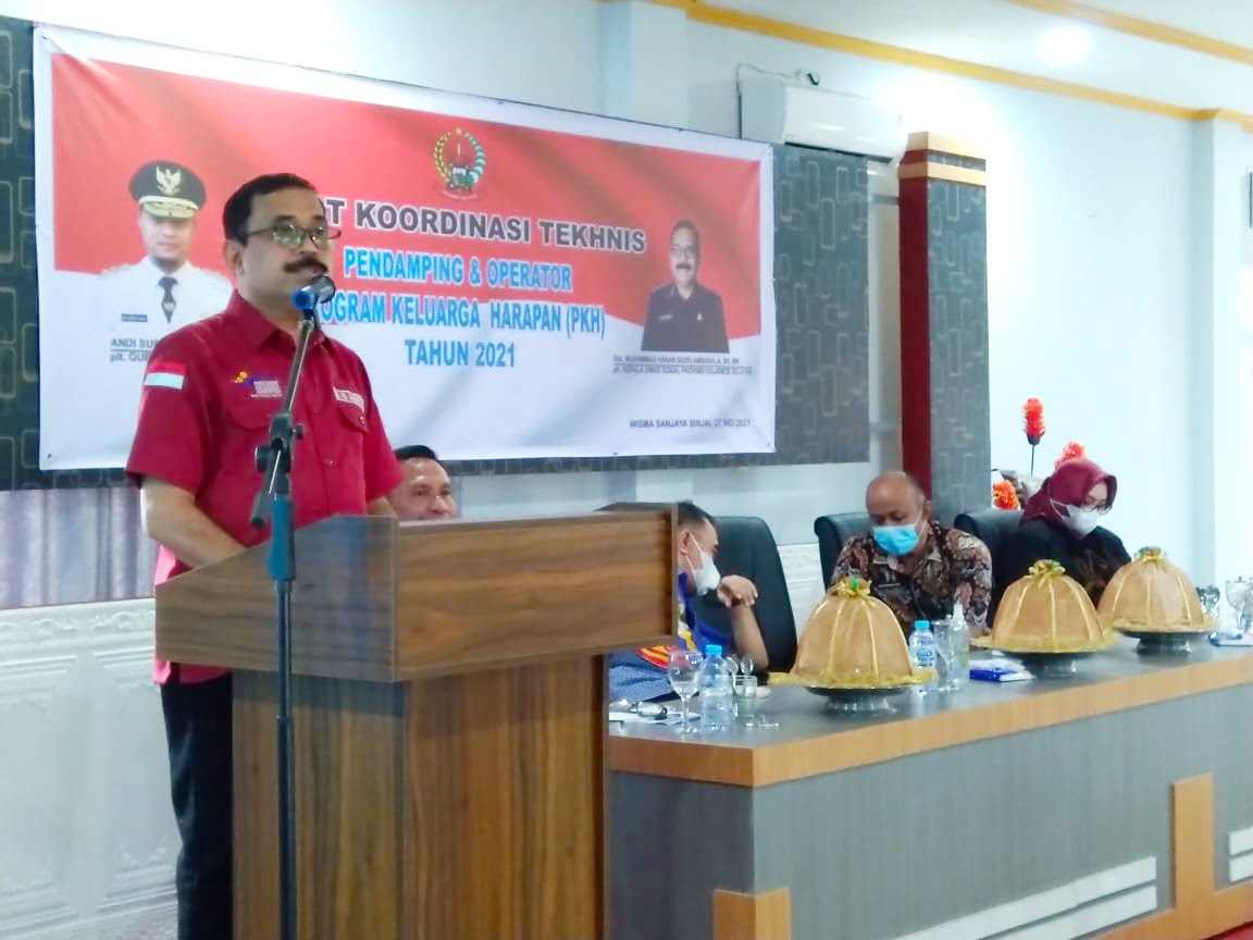 Plt Kadis Sosial Sulsel Buka Rakor PKH 2021