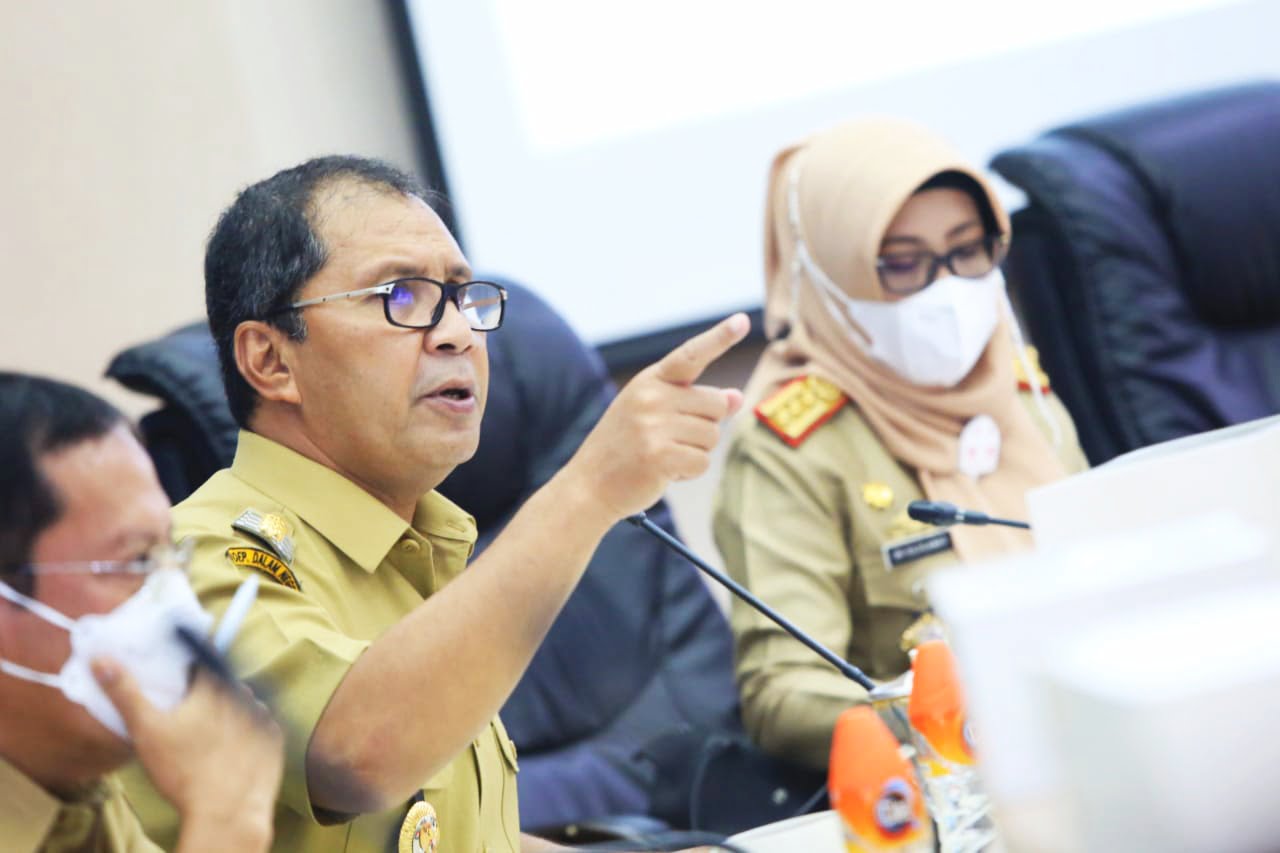 Buka Rapat Monitoring, Danny Pomanto Minta Loyalitas Pegawai Pemkot Makassar