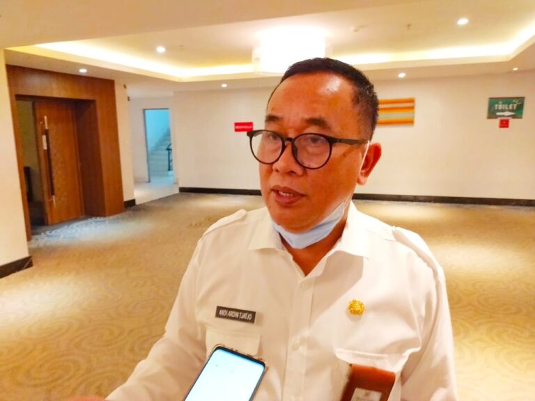Kadis Pertanian Sulsel sebut Produksi pertanian sangat baik Meski Ditengah Pandemi 7 Kepala Dinas (Kadis) Pertanian, Tanaman Pangan, Hortikultura dan Perkebunan Sulsel, Andi Ardin Tjatjo