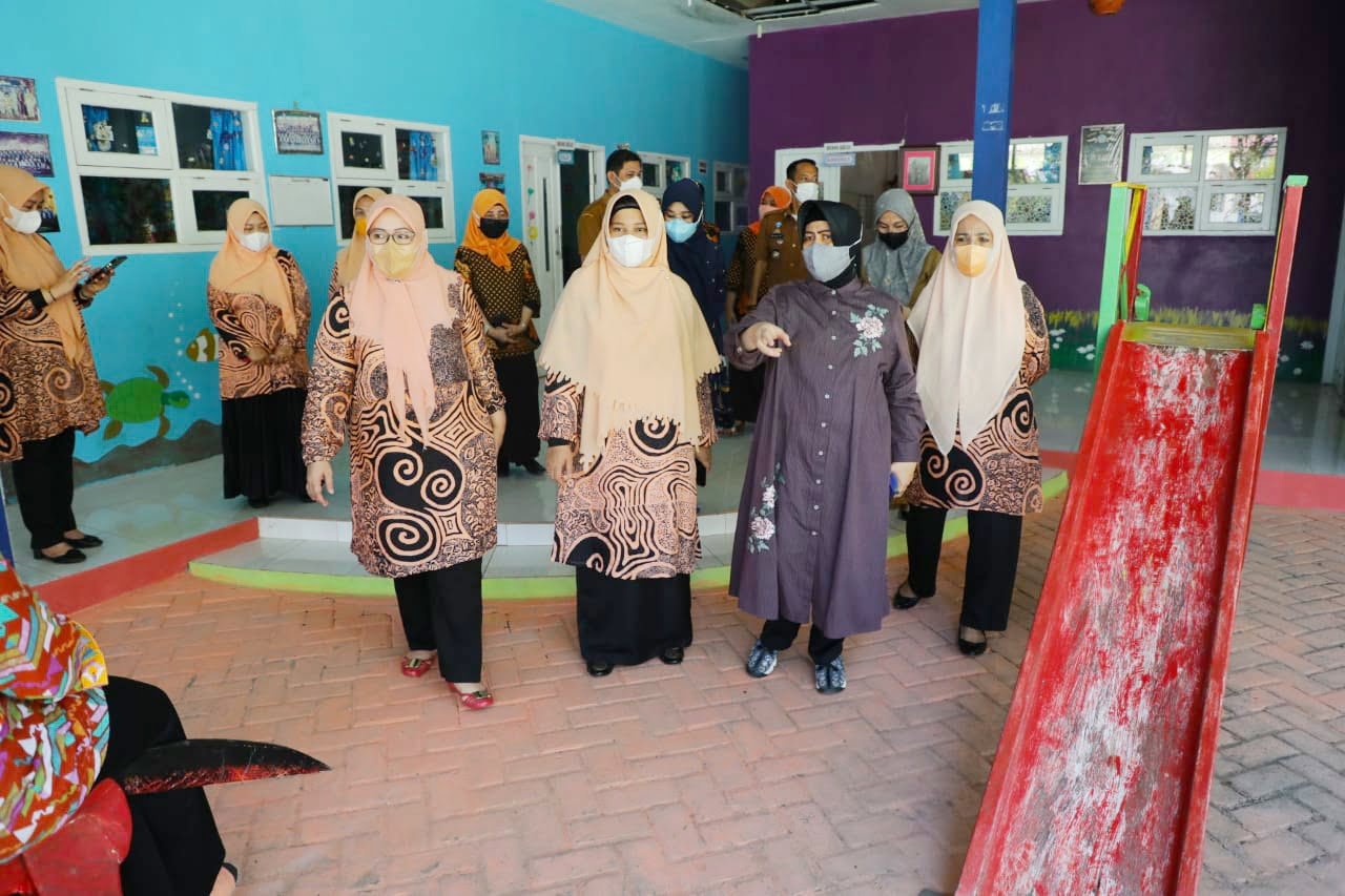 Indira Yusuf Ismail Tinjau PAUD dan TK di Kota Makassar