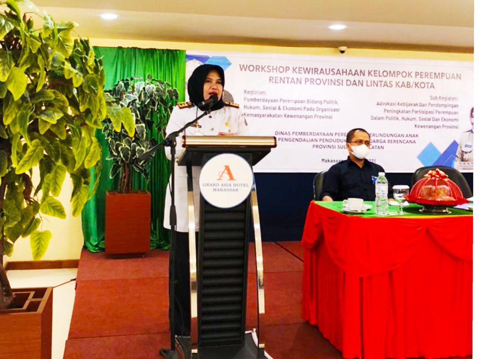 DP3A Dalduk KB Sulsel Berikan Pelatihan Kewirausahaan bagi Perempuan Rentan