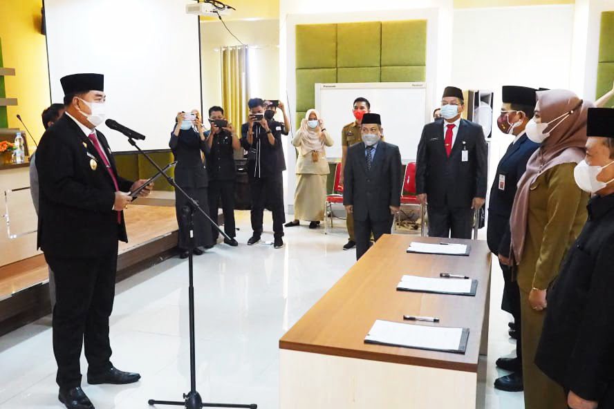 Lantik 24 Pejabat Lingkup Dinas PKP2 Sulsel, Sekprov Harap Bisa Bekerja Maksimal