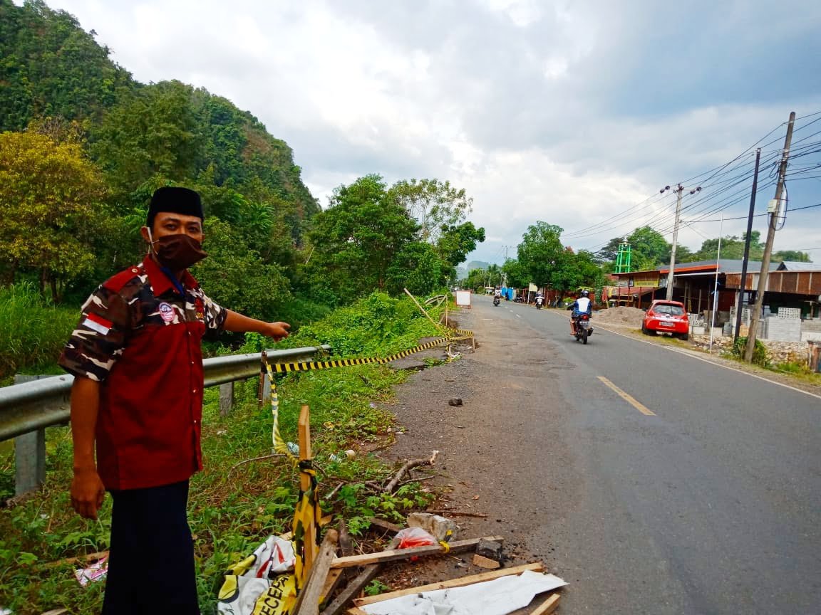 LIPAN Minta Pemerintah Perbaiki Jalan Rusak di Poros Bantimurung sebelum ada Korban